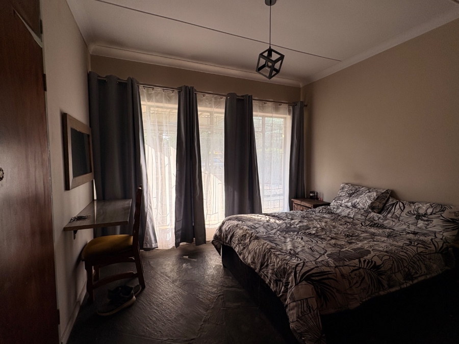 3 Bedroom Property for Sale in Flamwood North West